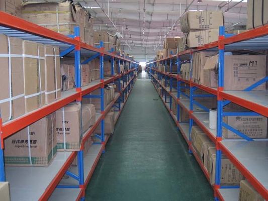 Depo için kolay monte edilmiş uzun aralık raf orta görev raf sistemi