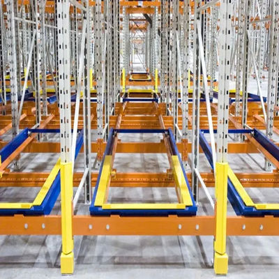 Düzenlenebilir Ağır Görevli Geri İtme Palet Racking Sistemi FEM standardı